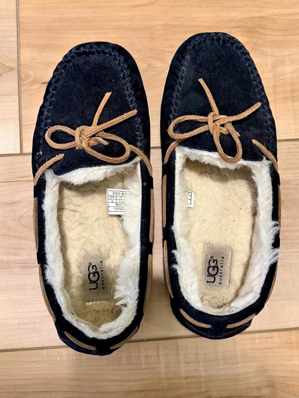 UGG Ascot Black & Brown Loafers US 9